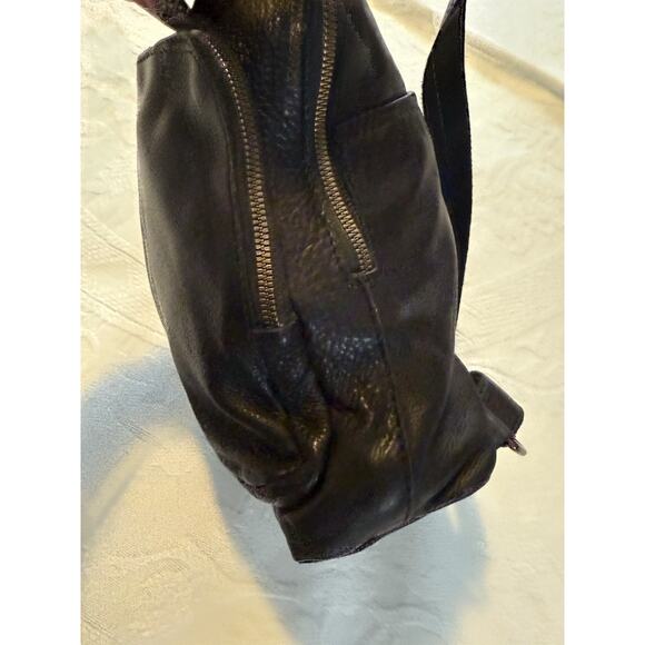 American Leather Co 100% Genuine Leather Cleveland Backpack in Black main image 6